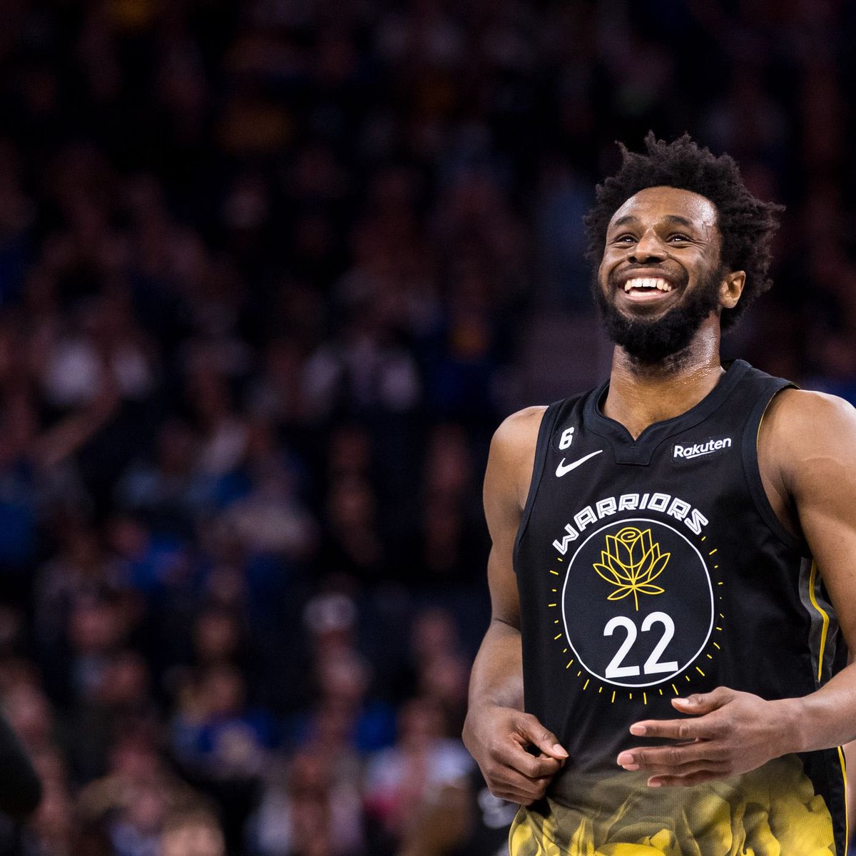 LegionHoops's tweet photo. After spending time away from the team due to personal reasons, Andrew Wiggins is finally back in the Bay Area. 🙌

(via @JDumasReports) https://t.co/C7BzLLJDwL
