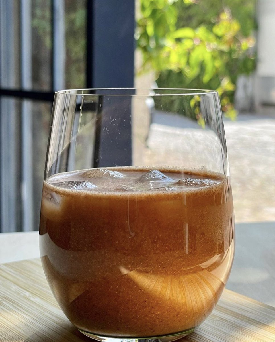 tachotaller's tweet photo. Pínole ( bebida en frío). Polvo de #cacao Tipo: criollo almendra blanca. Origen: Finca “Frida”. #Tapachula #Chiapas #México + #Maíz criollo amarillo. Origen: San Miguel Ejutla. #Oaxaca #México Productor: Ángel Sierra. Molino “El Pujol”. 🇲🇽🤤! https://t.co/tPZYh29jO7