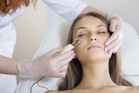 njbeautyspa's tweet image. #Microcurrent sometimes called as #nonsurgicalfacelift . It used for sagging skin. bit.ly/2FPmMGQ