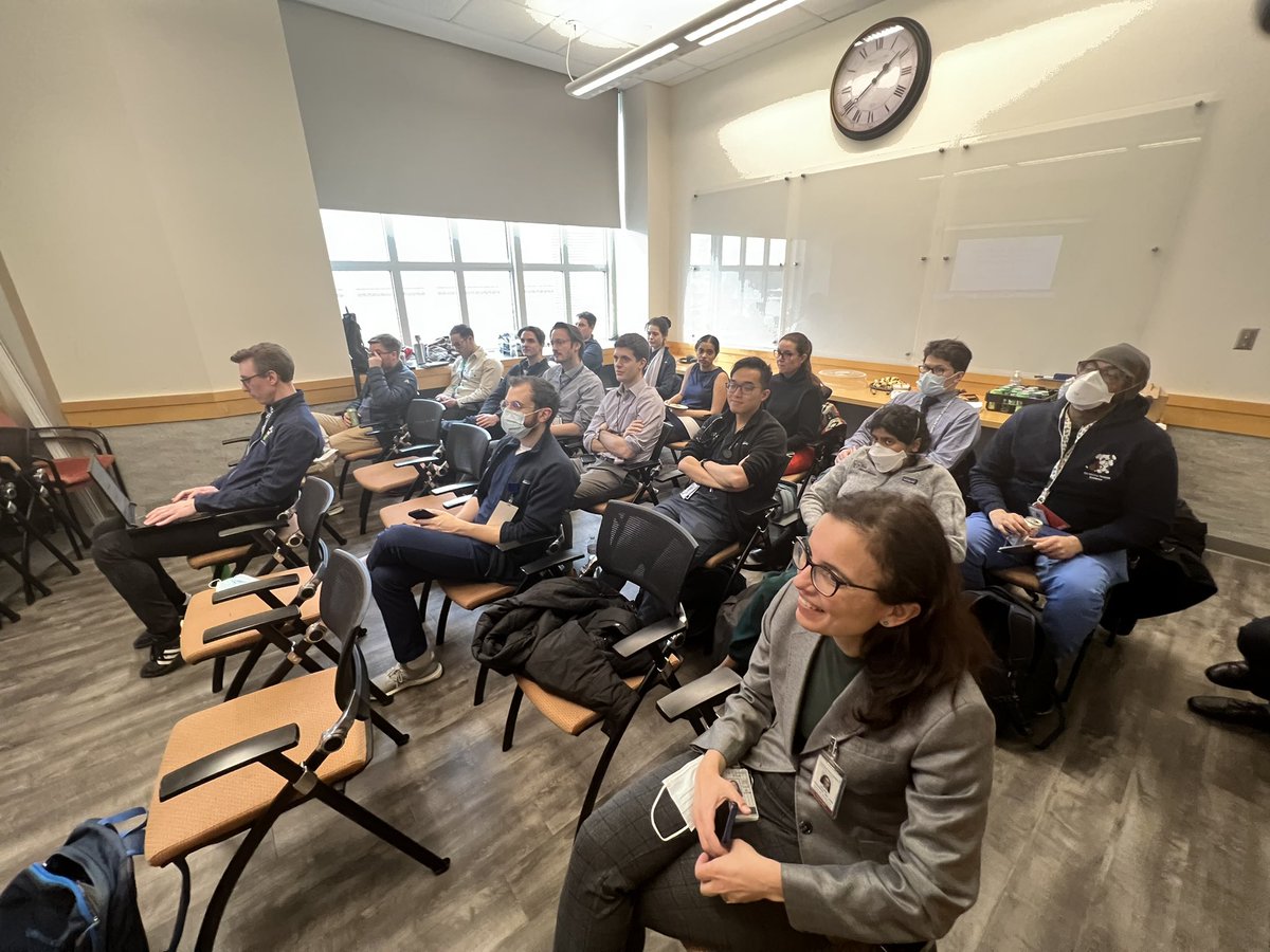 CDelaCruzMed's tweet image. Great to have our @YaleMedPSTP meeting and welcoming the newly matched interns by zoom. @yalemedpstp alum Michael Chiorrazi @YaleHemOnc and pgy5 @YaleIDFellows Eric Elliott. @YaleIMed @VilarinhoSilvia
