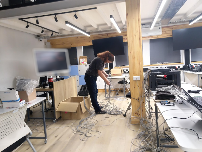 adpead's tweet photo. We left @SynStalker alone for just 5 min @mattleibow , @Oncodad just 5 min!! ๐ @cptmsdug @futureinnovlab #iotaihackdays https://t.co/WsTZiYNLnf