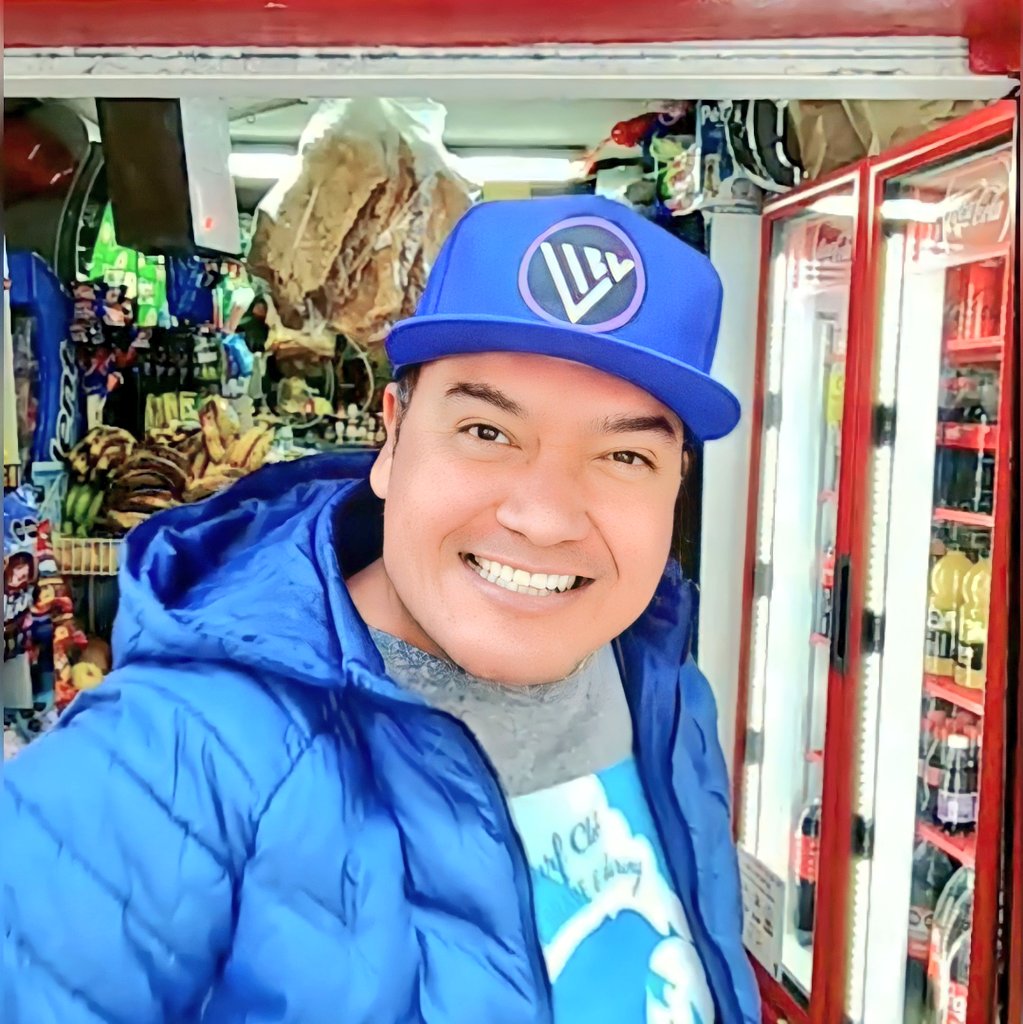 Gracias a Dios, a mi familia, amigos y fans, mi canción 'Una China Azul - @losviel ' 🖖🐱💙 me está abriendo puertas a grandes oportunidades

#Dios #UnaChinaAzul #LosViel #Familia #AmigosTw𖤐 #amigas #fans #oportunidades #positivas #positivos #artista #vocalista #voz #fudosroom