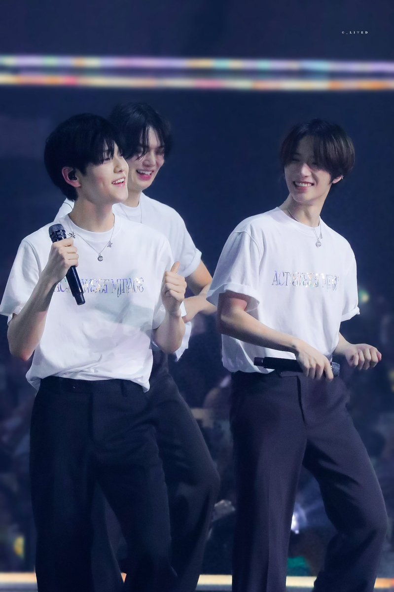 LIVED_TXT's tweet photo. 0401

Happy fools ~

#TOMORROW_X_TOGETHER 
@TXT_members 
#수빈 #SOOBIN #연준 #YEONJUN #범규 #BEOMGYU https://t.co/LMWUXsrfrF