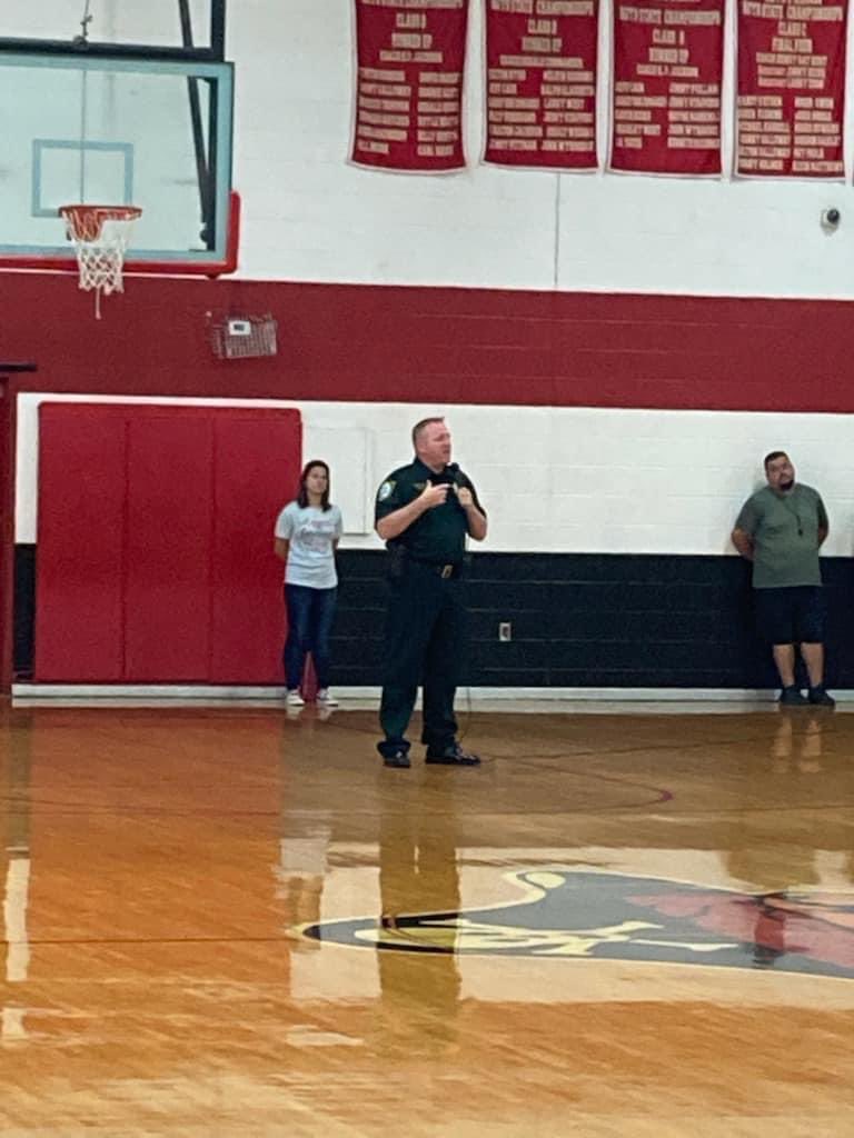 HCSO_FL's tweet photo. Sheriff Tate and Pastor Jerrod Jenkins speaking to the PDL student body today. Talking about making good choices and staying away from drugs - lessons we hope these kids will carry with 

They will be making rounds to other Holmes County schools in the coming days. https://t.co/njjexse57h