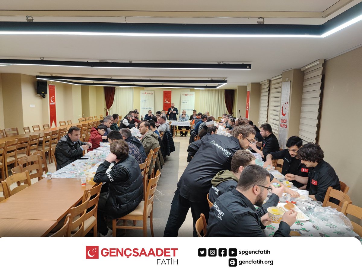 SPGencFatih's tweet photo. Eskimeyen Gençlik İftarı

Önceki dönem İlçe Başkanlarımız ve teşkilat mensuplarımızın katılımları ile geleneksel iftarımızı gerçekleştirdik. https://t.co/RAQxZWYNmO