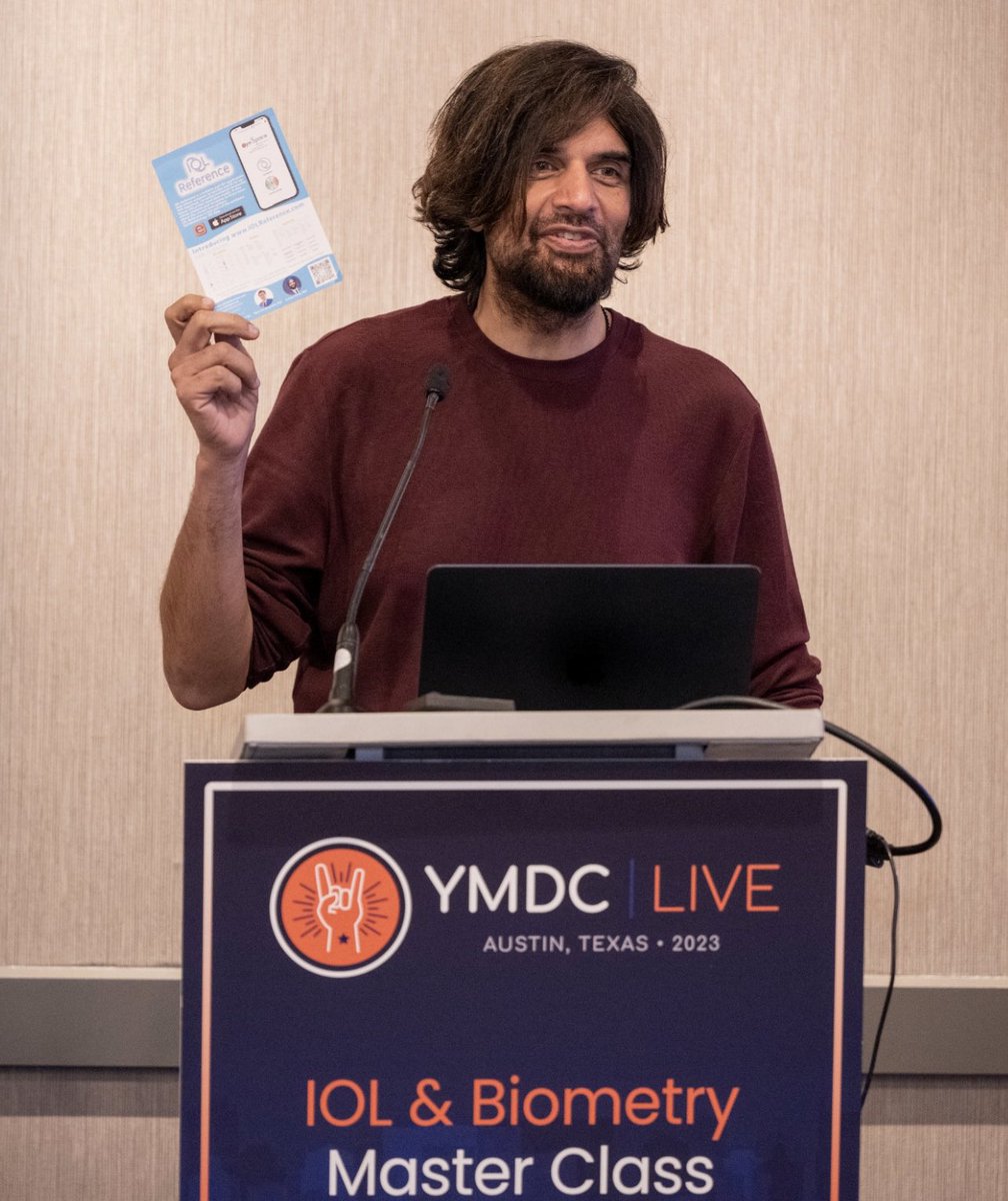 IOLReference's tweet image. Awesome picture of @ikekahmed holding promotional material for IOL Reference and @eyeSpace_ai. We discussed collaborating to make a Canadian version.
PC: Pam Katz
#Ophthalmology #ophthotwitter #medtwitter #YMDCLive @YoungMDConnect