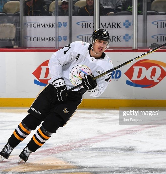 Malkin in a pride jersey