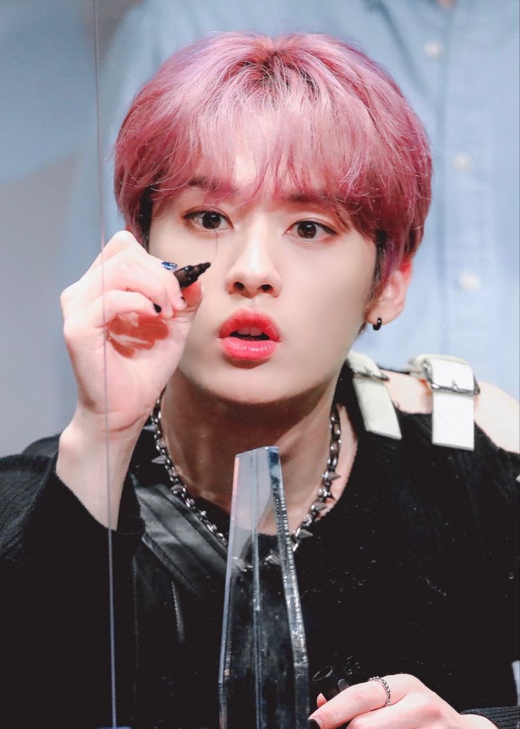 َ (@dollbng) on Twitter photo 