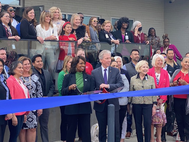 Congratulations to <a href="/UWTarrant/">United Way Tarrant</a> on the Ribbon Cutting of their new home! Pathfinders was honored to be there to celebrate this huge success! Thank you for all you do for our clients and the community as a whole! #PathwayToSuccess #Pathfindertc #unitedwaytc