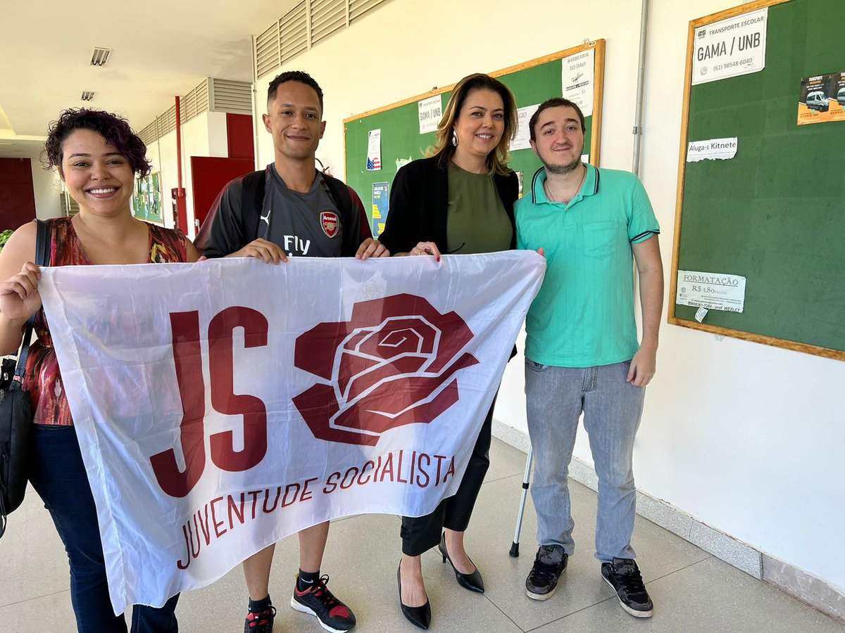 jspdt_df's tweet photo. Estivemos hoje no evento do Observa DF prestigiando a fala de nossa Senadora @leiladovolei! Sempre em busca de um DF melhor!
#LeilaDoVôlei #TimeLeila #JuventudeSocialista #JSDF #PDT #Trabalhismo #DF #DistritoFederal #BSB #Brasília https://t.co/6H3eqNRHDg