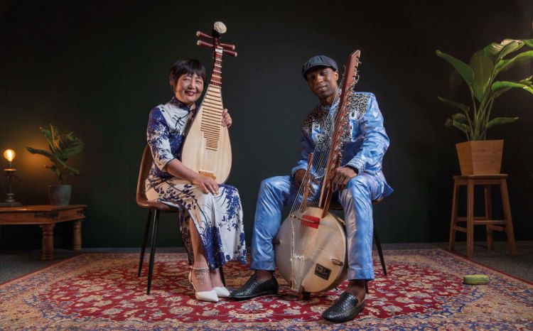 Some recommended listening for this weekend: @rootsandfusion show has a lovely playlist & includes #Bosnian @damirimamovic's #Osmane on @Folkways as well as #Senegalese @KKsoundarchive's latest collaboration with pipa-player Gao Hong out on @ARCMusicProd bit.ly/RF_290323DIOsm…