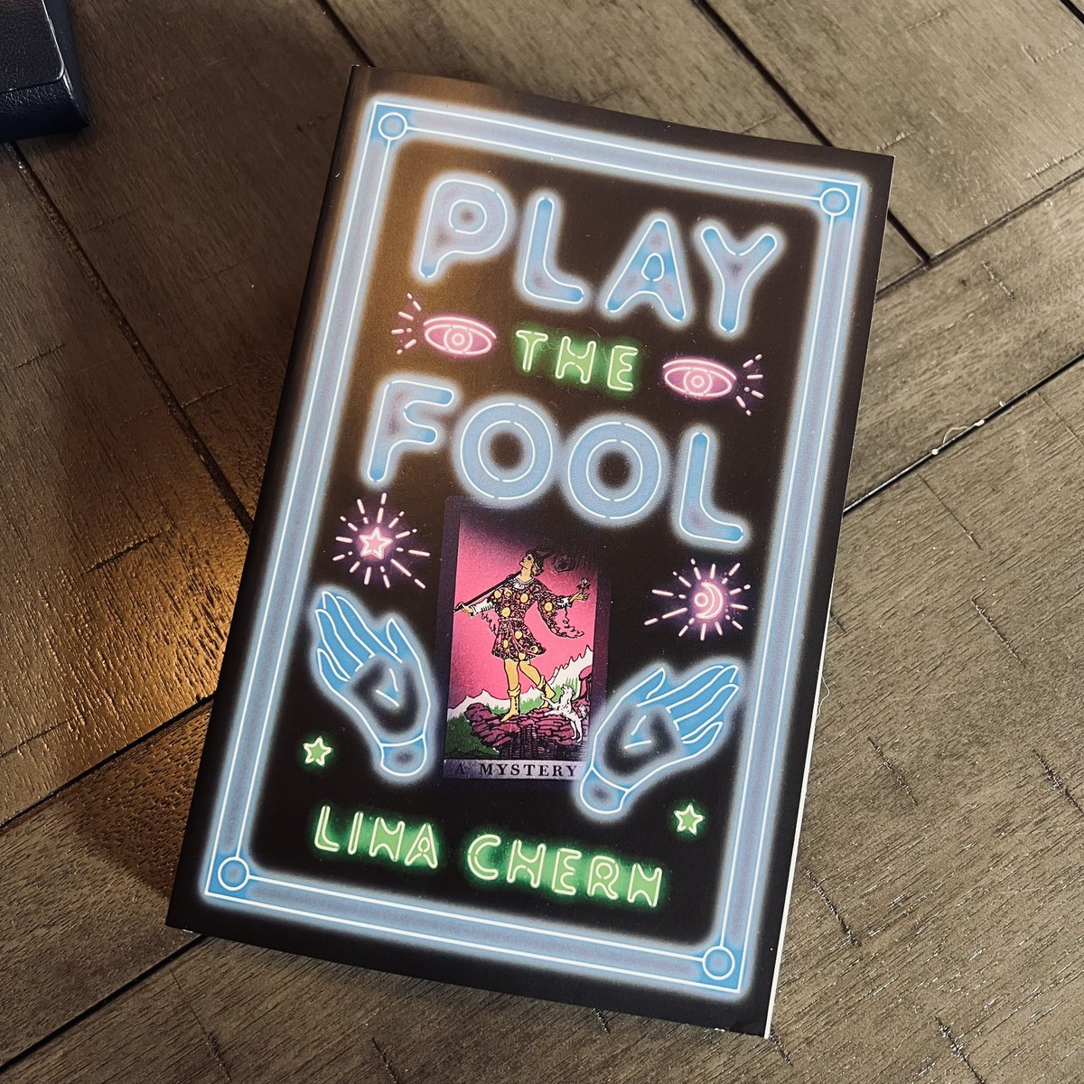 HWRD (@howardtheflint) on Twitter photo Look what came in the mail! I loved her first book, “Sparkle Shot”. Can’t wait to get this one started.
Met the author a couple of times, she seems like a nice lady. :-) <a href="/ChernLina/">Lina Chern</a> <a href="/bcharred/">Brian Chard</a> Look what came in the mail! I loved her first book, “Sparkle Shot”. Can’t wait to get this one started.
Met the author a couple of times, she seems like a nice lady. :-) <a href="/ChernLina/">Lina Chern</a> <a href="/bcharred/">Brian Chard</a>