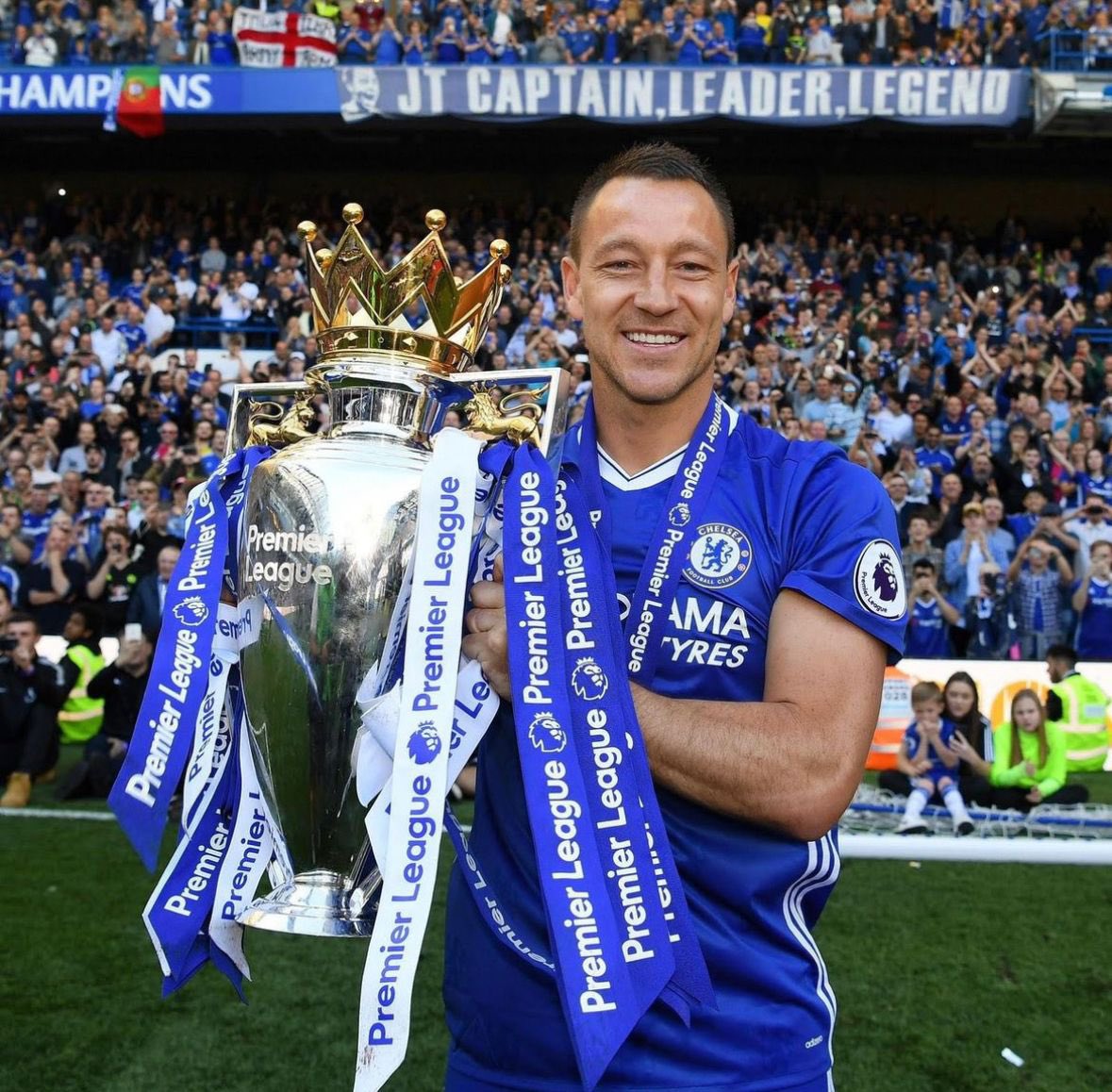 thetrueblues26's tweet photo. Our Founder @JohnTerry26 has been shortlisted for the @premierleague Hall Of Fame 👑 🙌
Let’s all get behind @JohnTerry26 - our Captain, Leader, Legend💙
Link to vote is 👇
https://t.co/qm43q0TBAb https://t.co/ghV4dBv8Xs