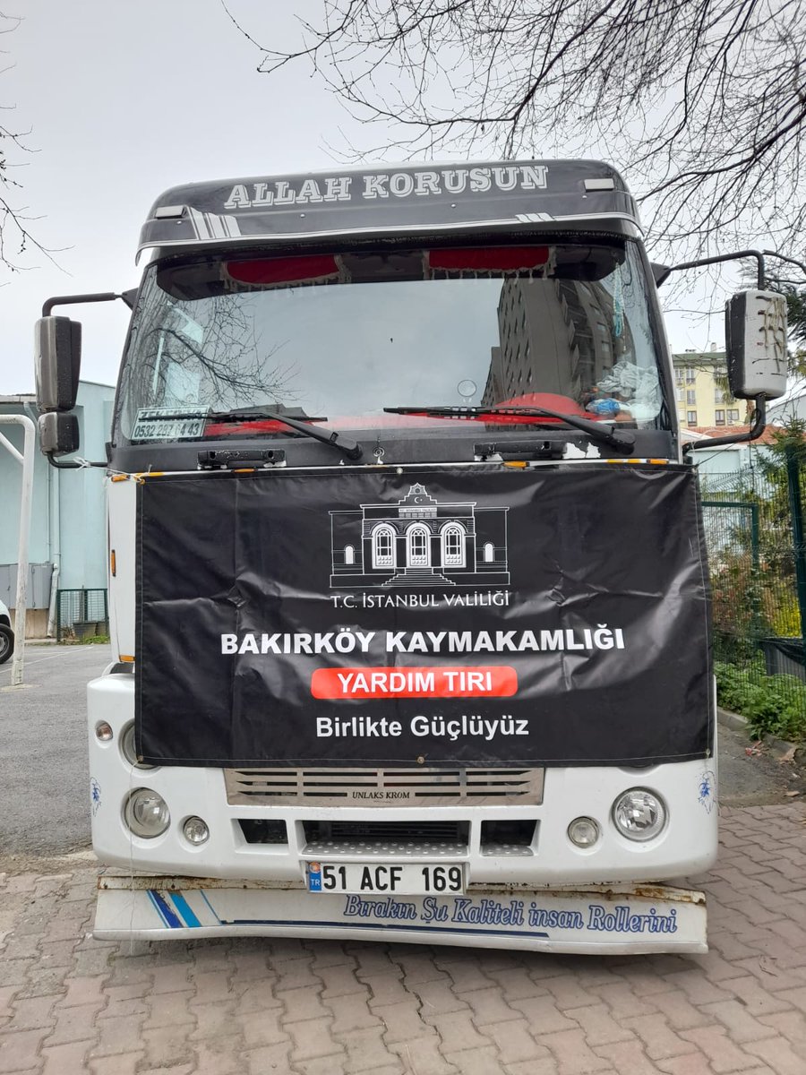 Bakirkoygovtr's tweet photo. 🇹🇷Devlet Millet El Ele 🇹🇷

📍Hatay

🔴İstanbul Valiliğimizin #VARIM Projesi kapsamında, Kaymakamlığımızın sorumluluğuna olan #Hatay'daki  çadır kentte bulunan depremzede vatandaşlarımızın tespit edilen ihtiyaçlarını  taşıyan yardım 🚛tırımız yola çıktı.

@AliYerlikaya https://t.co/3B3ZXafkCJ