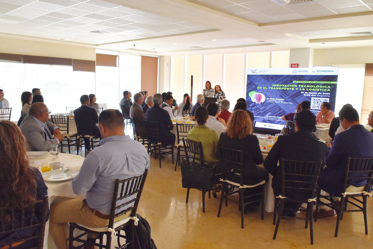 sedecoslp's tweet image. Desayuno de Negocios, Innovación Tecnológica en el Transporte y la Logística, organizado por el @CLSLP_AC  en colaboración con la Secretaría de Desarrollo Económico. Se presentaron dos ponencias impartidas por el Dr. Barry Prentice y Dr. Gastón Cedillo.