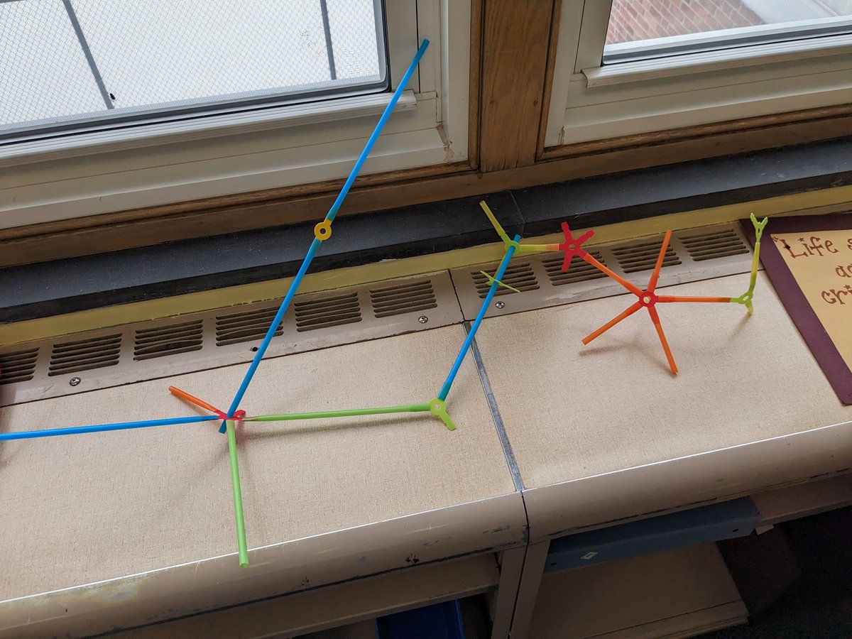 This is a Goompa Doompa. It lives on the roof of the school with its Goompa Doompa family. It likes to eat #Strawbees. While I'm away this weekend, it will party on the roof, but I'm assured my classroom won't be messy. 😆 <a href="/strawbees/">Strawbees</a> #NewcombSTEAM