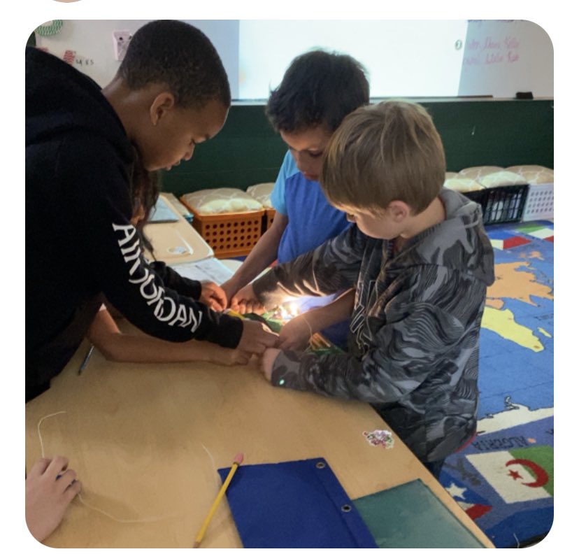 Guild 3rd graders are building a series circuit!!