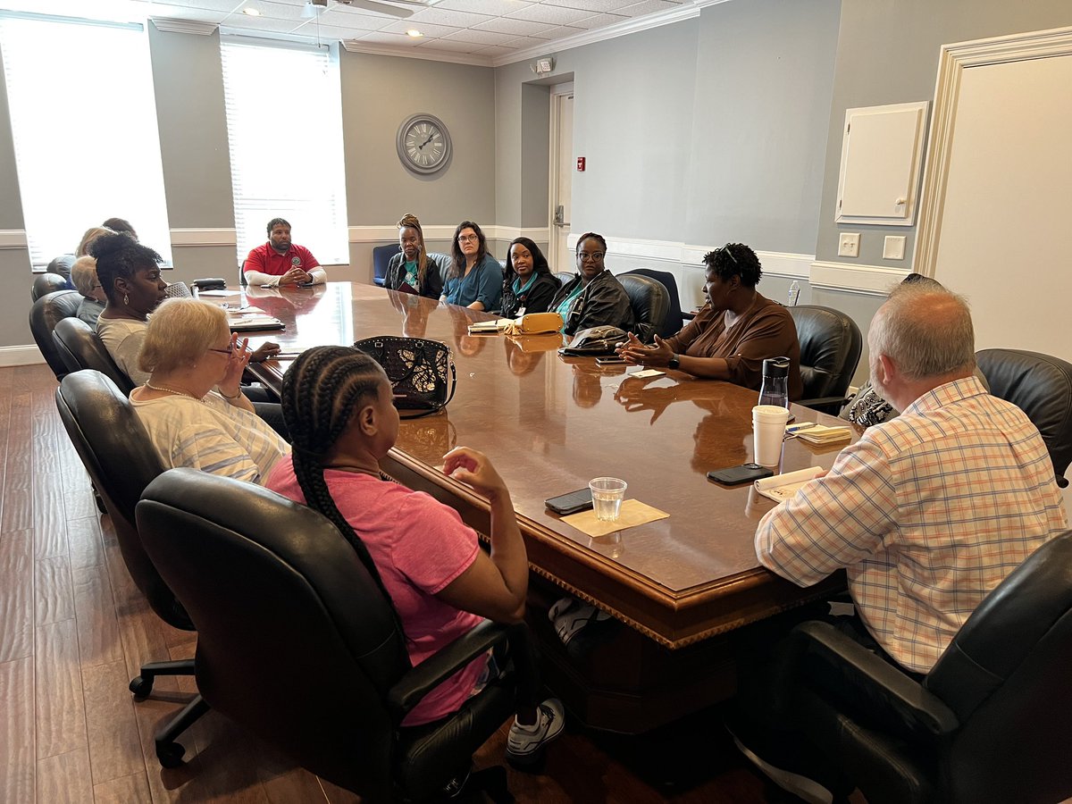 Macon-Bibb County (@maconbibbcounty) on Twitter photo Great conversation about mental health and violence in the community, thanks to Mayor <a href="/Thankslester1/">Mayor Lester Miller</a>, #MaconMentalHealthMatters, and #OnTheTableMacon. Great conversation about mental health and violence in the community, thanks to Mayor <a href="/Thankslester1/">Mayor Lester Miller</a>, #MaconMentalHealthMatters, and #OnTheTableMacon.