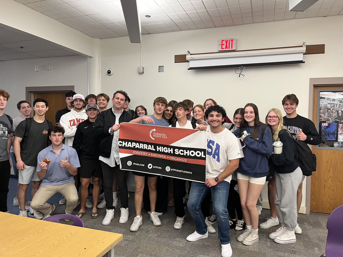 basednblessed's tweet photo. MASSIVE PROPS to my #fearlessstudentleaders at Chaparral HS for hosting @tylerbowyer ‼️🇺🇸🙌 Shoutout to the #FacultyforFreedom for supporting another informative and engaging event! https://t.co/HWrQng2xRU