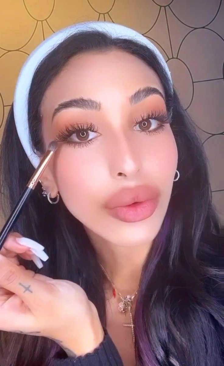 Gioty86's tweet photo. La mia bambina🥰
Lulù sei sempre una gnocca assurda!🧚‍♀️💜
Che poi..Tu sei bellissima anche senza un velo di trucco appena sveglia..Come dimenticare quel faccino al mattino.Unica x me💋
Gli occhi scuri più belli che conosco e soprattutto quelli più veri.I love you piccola💜#fairylu https://t.co/2n5TDM85cE