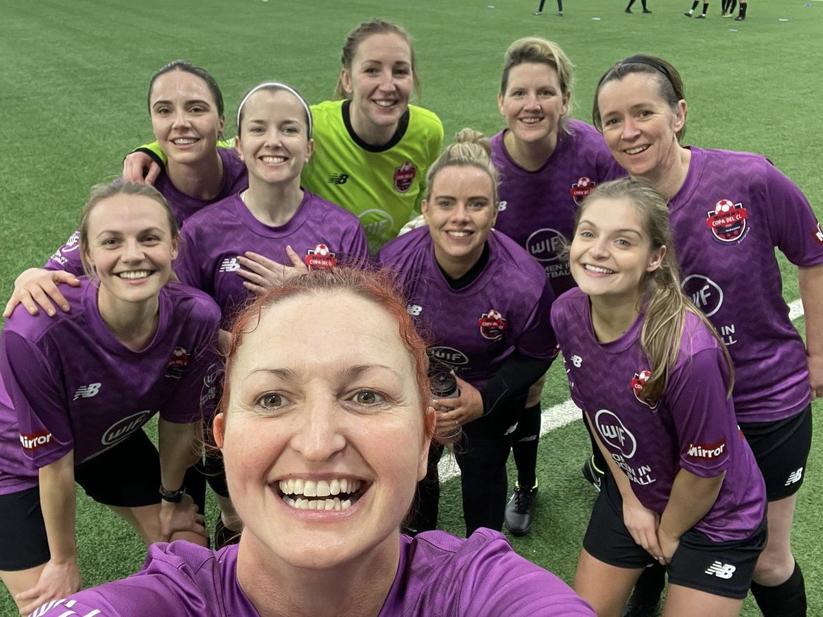 WomeninFootball's tweet photo. Great day at St George’s Park for @CopaDelCL - Team WIF joined by #Lioness GK @Sio_Chamberlain 🙌
Congrats to winners @BoothsCountry with @_ESP_2012 winning out against @fara_williams47 in the final 
#WomeninFootball
#CopadelCL https://t.co/0AGGsunFgO
