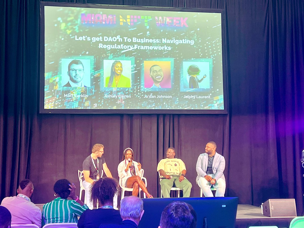 melmedina305's tweet image. So much fun being at #day1 of @MiamiNFTweek 💫 Congrats to the whole team!! #MiamiTechMonth is officially here! 👏 @eMergeAmericas