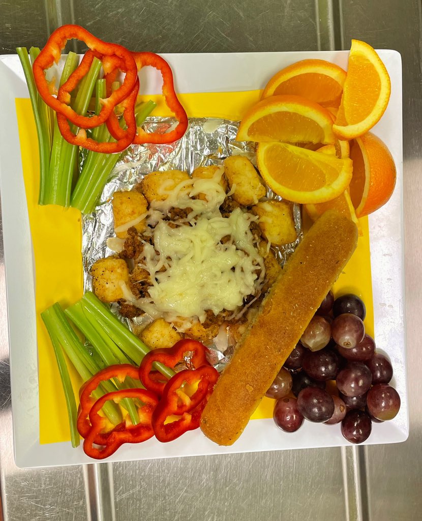 Did you or your student get to try our Pizza Tater Tots today?! We had tots of fun with these today! 🥔