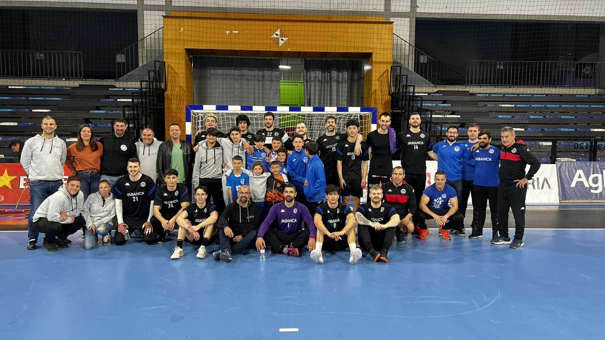 //Abanca Ademar León (@ademarleon) on Twitter photo El <a href="/HandbolParets/">CLUB HANDBOL PARETS</a> ha presenciado nuestro entrenamiento. Sabemos que había algún leonés. Muchas gracias por seguirnos y apoyarnos. Ojalá podamos dedicaros la victoria de mañana. ¡GRACIAS!.
#ademaraluchar El <a href="/HandbolParets/">CLUB HANDBOL PARETS</a> ha presenciado nuestro entrenamiento. Sabemos que había algún leonés. Muchas gracias por seguirnos y apoyarnos. Ojalá podamos dedicaros la victoria de mañana. ¡GRACIAS!.
#ademaraluchar