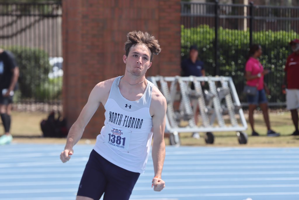 OspreyXCTF's tweet photo. Jacob Hippo leaps 2.00m in men’s high jump talking the second highest spot for the Osprey men
#SWOOPLife//#SWOOPTogether https://t.co/jSKSza0fmw