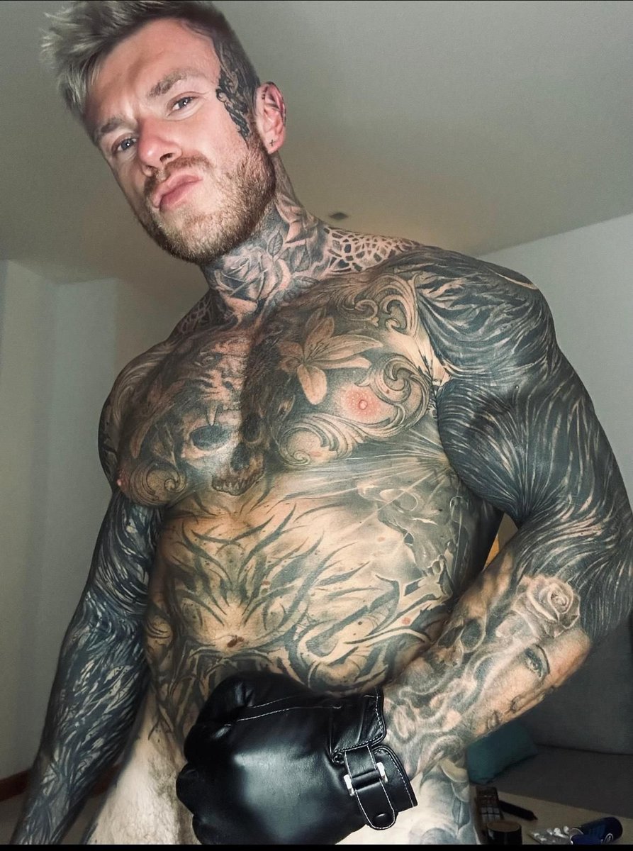 You Ready for <a href="/musclegodd1/">musclegodd1</a> - “Pay day bois 🔥 Available all day long for you to serve. 

Also available for meets until Sunday morning in Leicestershire 😈🐶🐷”

join.skype.com/invite/tv0wSeE…