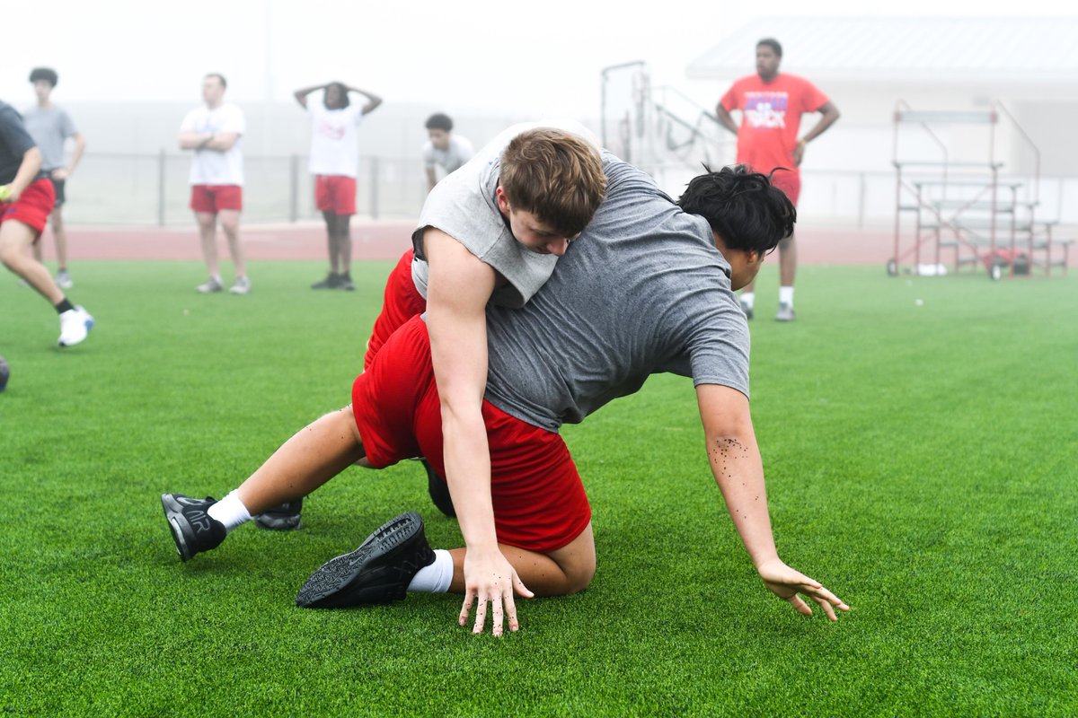 SilverStag12's tweet photo. Out of all of JagComp23 this has got to be my favorite photos. I thank the football family for helping each other have an amazing time. 
#JAGCOMP23 @HeritageFtball #MotionMen https://t.co/VHX55b9pHe