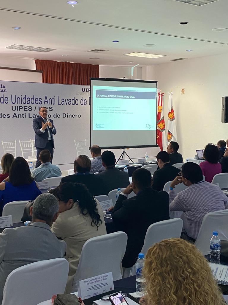 Mi agradecimiento al Lic. Neri T. León, titular de la Unidad de Inteligencia Patrimonial y Económica de Tlaxcala; por invitarme al primer congreso nacional de Unidades Anti Lavado en México. Para participar con el tema: “la validez de la pericial contable en el juicio oral.”