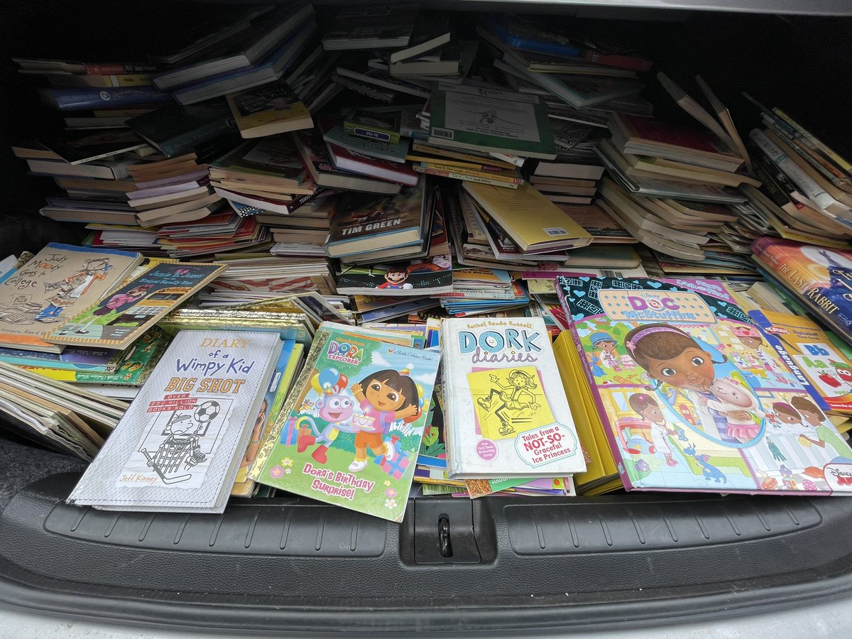 Student #voice is so important!🎤🎙️Yesterday’s Free Book Thursday, gave me a chance to #survey Kemp Mill students to see what types of books they want to #read. And oh are they in for a surprise! Thank you <a href="/MDBookBank/">Maryland Book Bank</a>  for over 1000 high interest 📚 #books for our KMES students.