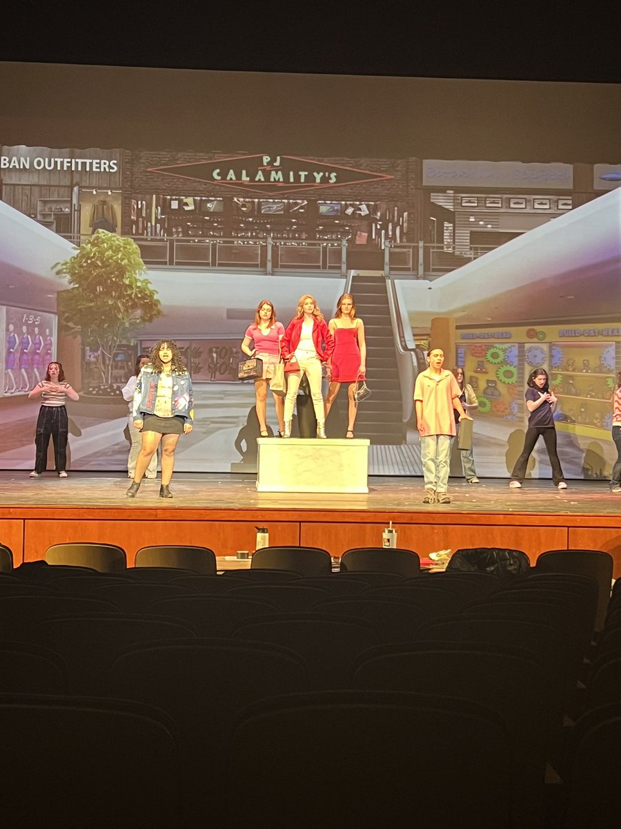 It’s opening night!!! You don’t want to miss this, it will be fetch! 💕👚🔥📓🎭🎵Tonight at 7pm, tomorrow at 7pm, Sunday at 2pm Tickets for sale at the door or online showtix4u.com/event-details/…