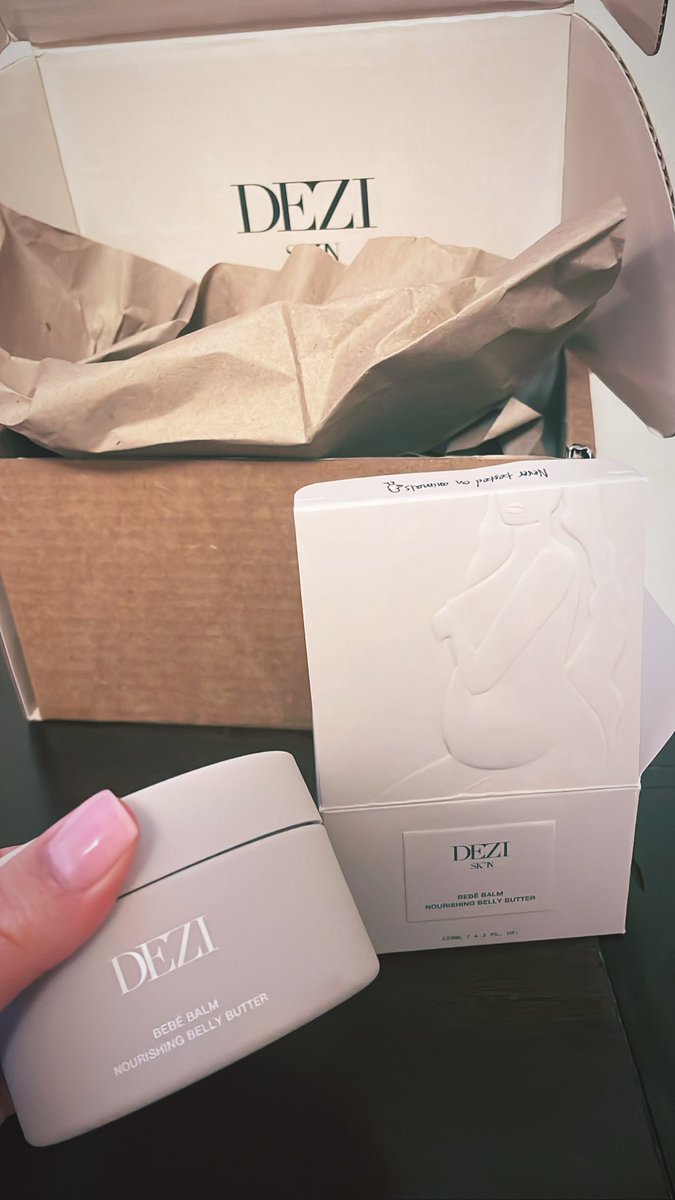 Game changer, I’m obsessed!!!! <a href="/DesiPerkins/">Desi Perkins</a>  really did that! 😍