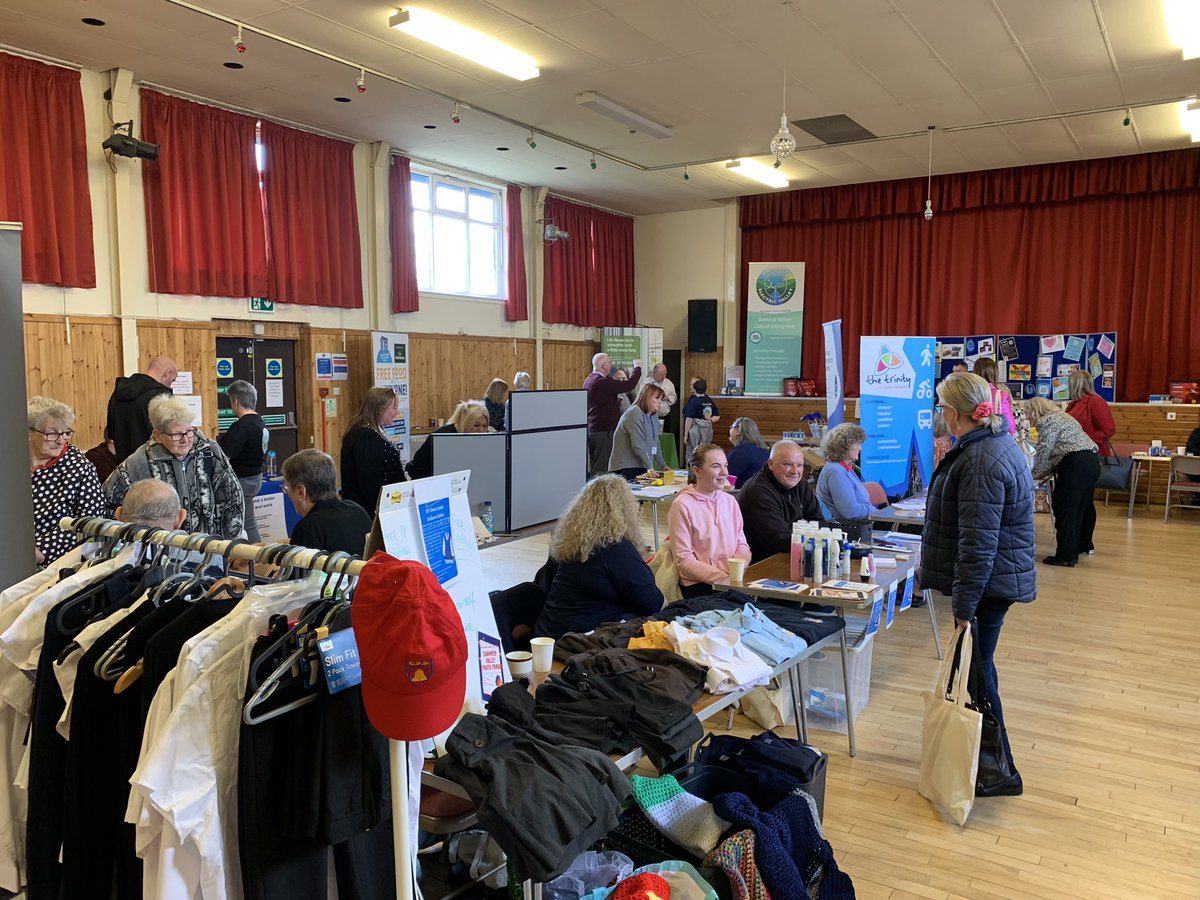 Anthea_Dickson's tweet photo. It’s been a busy day but so uplifting - to see so many people working in our communities to make life better for others. Great offers of support &amp; advice at @RadioCityA #CostofLiving launch event at #BeithCommunityCentre   #GarnockValley #community https://t.co/xSOJTibbMb