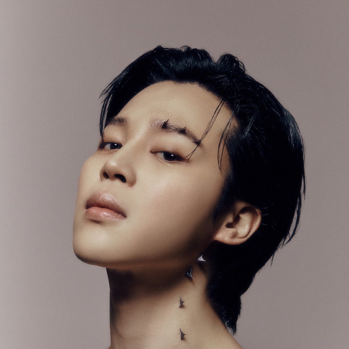 chartdata's tweet photo. #JIMIN's 'FACE' to debut at #2 on the US albums chart with 157K units first week, biggest sales week for a Korean soloist in history (via @HITSDD). https://t.co/w1n00DLoez