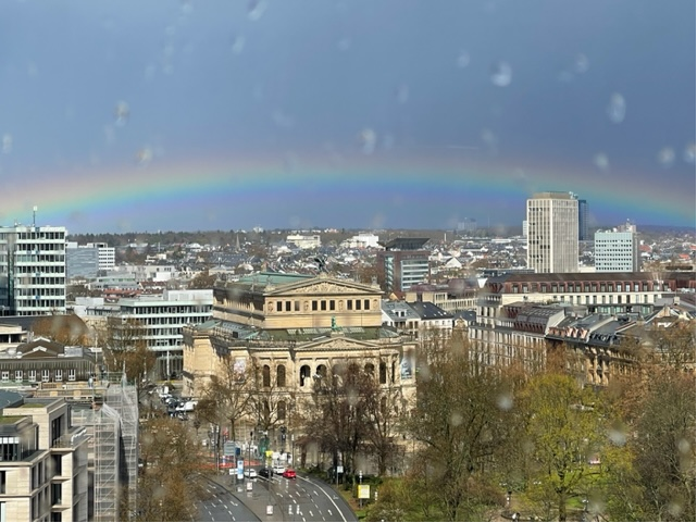 RAJaspers's tweet photo. (Somewhere) Over the Rainbow...in #Frankfurt to be precise.
#JudyGarland #WizardOfOz #Marusha / #LowSpirit #BingCrosby #IZIsrael #BarbaraStreisand to name but a few... https://t.co/xL0QyW6UIp