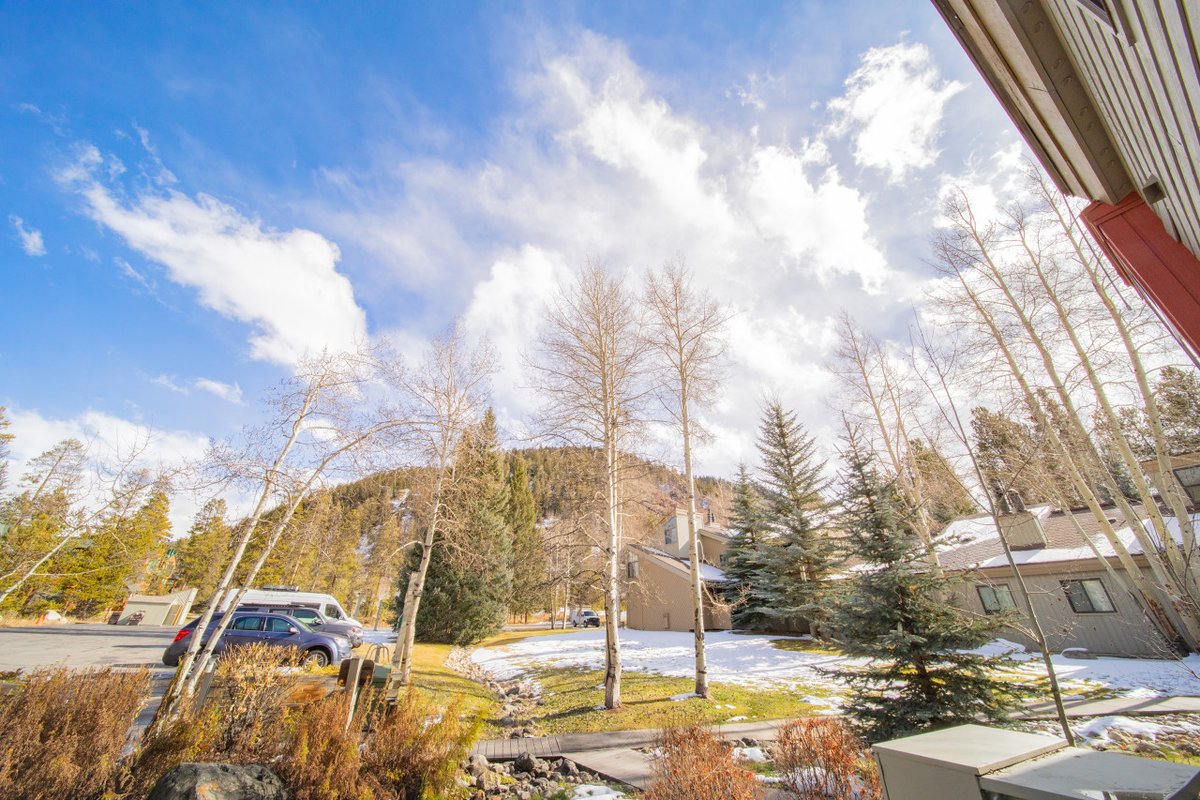 skisummitcove's tweet image. Welcome to Feature Fridays! Tune in every Friday to checkout the featured vacation property of the week!🏠 Today'... bit.ly/3Zv1vbm
#vacationrental #keystone #visitkeystone #keystoneskiresort #summitcovelodging #featuredfriday #onebedroomcondo #stayhere #coloradovacation