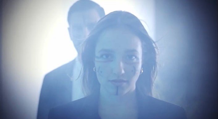 SampedroHele's tweet image. 🎶La vida son retos. La buena música. Volver a los orígenes. Ser libre.

🇮🇨 Gracias por confiar en mí para formar parte de esta genialidad. 

✨’Naufragando’. De Iván Torres, Julia Rodríguez y Althay Páez. 

🎥 Videoclip de @ArmandoRavelo.

En Spotify y youtu.be/KlTu1E2njac