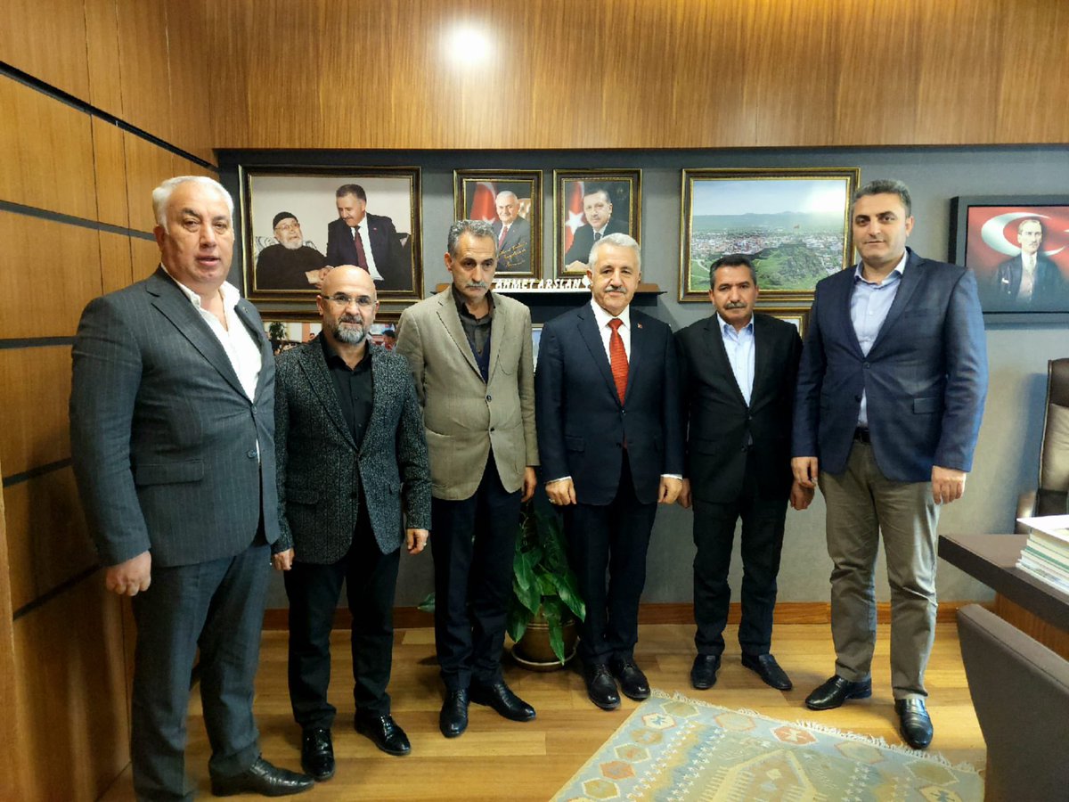 ahmetarslan36's tweet photo. Belediye Başkanlarımız Coşkun Altun, Nebi Kerenciler, Erçetin Altay, Ergüder Toptaş ve Ömer Vargün’e ziyaretleri için teşekkür ediyorum.

Selim, Digor, Arpaçay, Akyaka ve Dağpınar Belediyelerimizdeki çalışmalarını istişare edip; ihtiyaç olan kurumlarla görüşmeler gerçekleştirdik. https://t.co/yHXoUDdmYJ