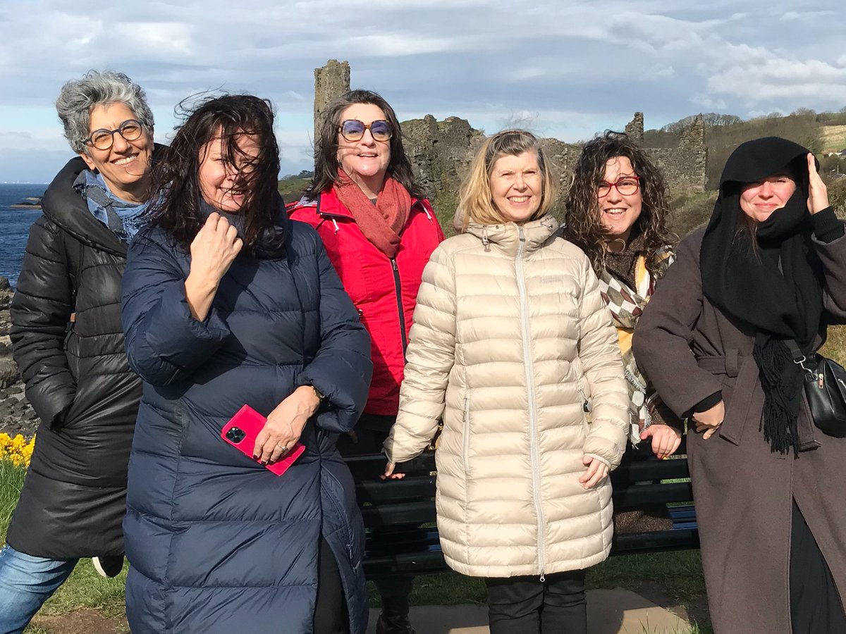 fable_vision's tweet photo. Today's #BridgingDigital site tour of #Dunure ended at #HarbourView☕️shop.  The🏰had provided the backdrop for Trent Kim and his UWS students' experiment in #augmentedreality #HAEA @lizfable @UWScreative @UniWestScotland @Intercult @UWS_SBCI @IKM_Gdansk @Studio_FV https://t.co/jtiamVaR7l