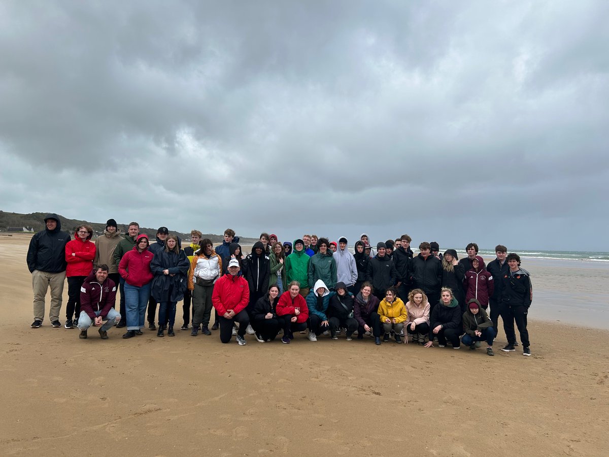 MrLargeRundle's tweet photo. Day 9. A windy, windy, WINDY day out in Normandy but nonetheless, a special day on the beaches. Juno tomorrow morning then off to Paris! #rockiesineurope https://t.co/jwGrZUnrBq
