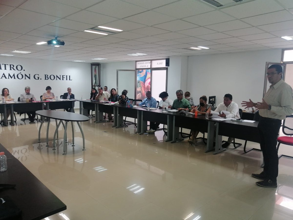 El Psic. <a href="/samuel_nava/">Samuel Nava</a> Alcántara , Director de Educación Socioemocional presenta temas que se impartirán en #EducaciónBásica a directores.
#SEPH #DGFE #ConEducaciónHayTransformación 
#NatyCastrejón