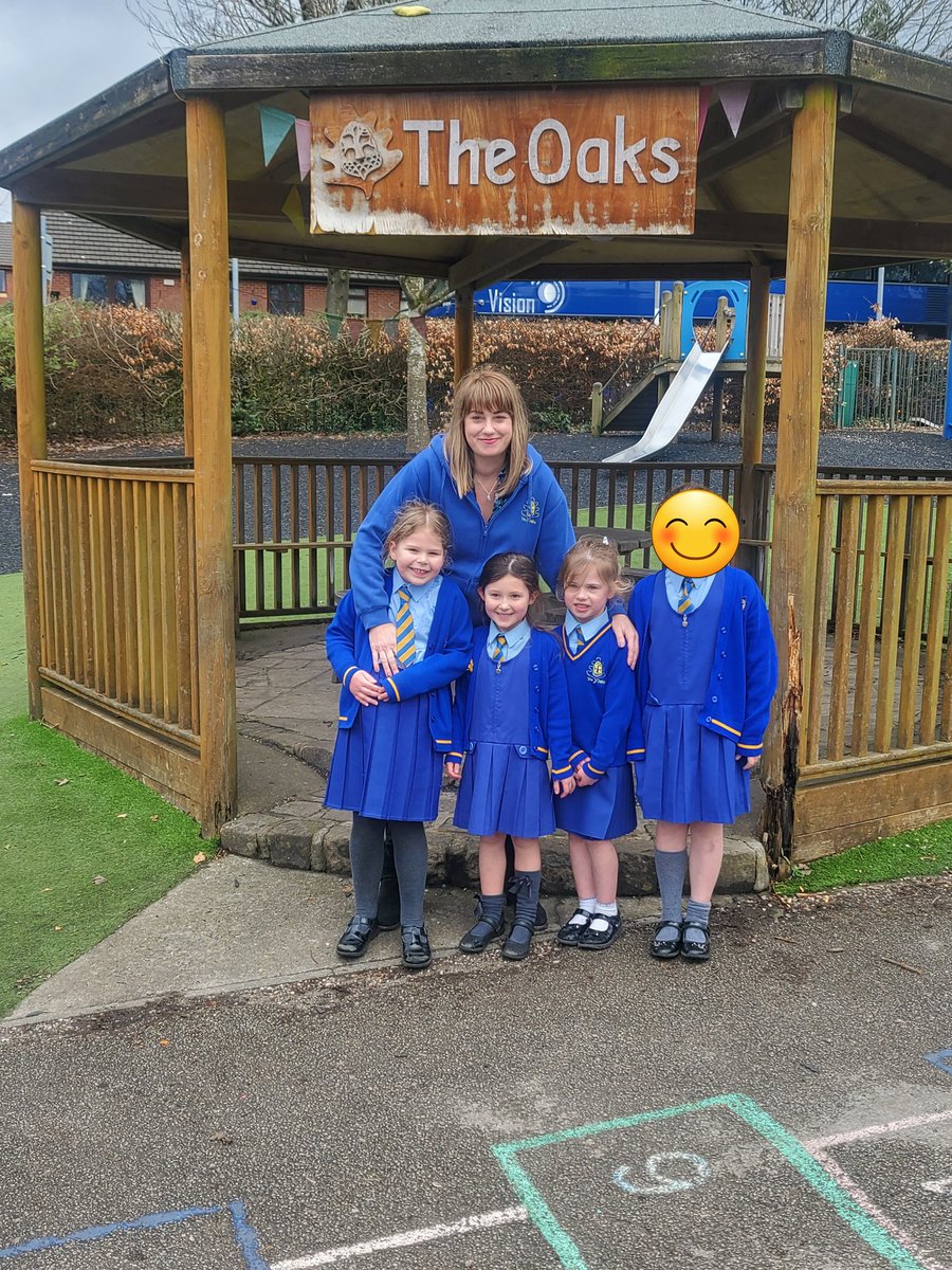 Emma Kennedy tweet media