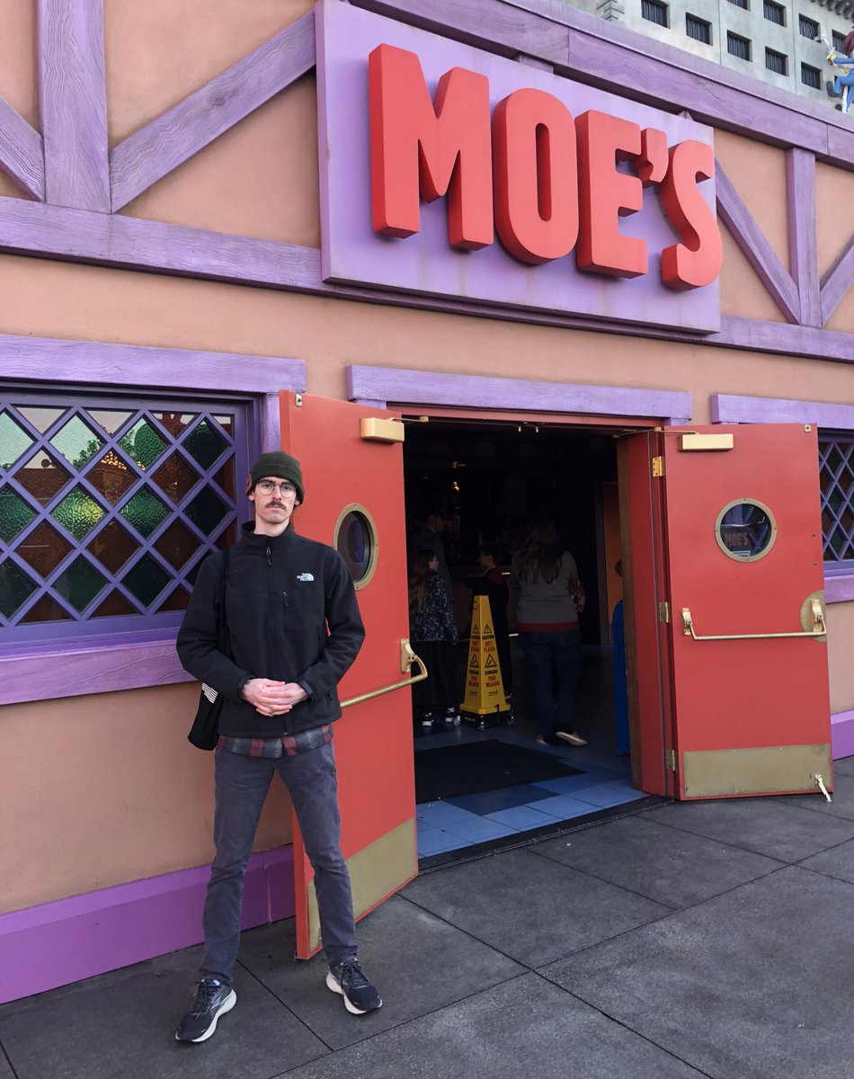 dogsun_forever's tweet photo. call me szyslak the way im getting moe money https://t.co/STU2I5LbkH