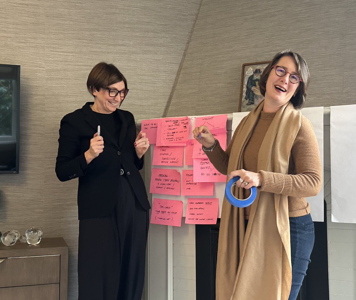 JessicaZitter's tweet image. So grateful for my team at @ReelMedicine (including honorary member Jinx the poodle). And happy early birthday to Catherine, our fantastic ED!