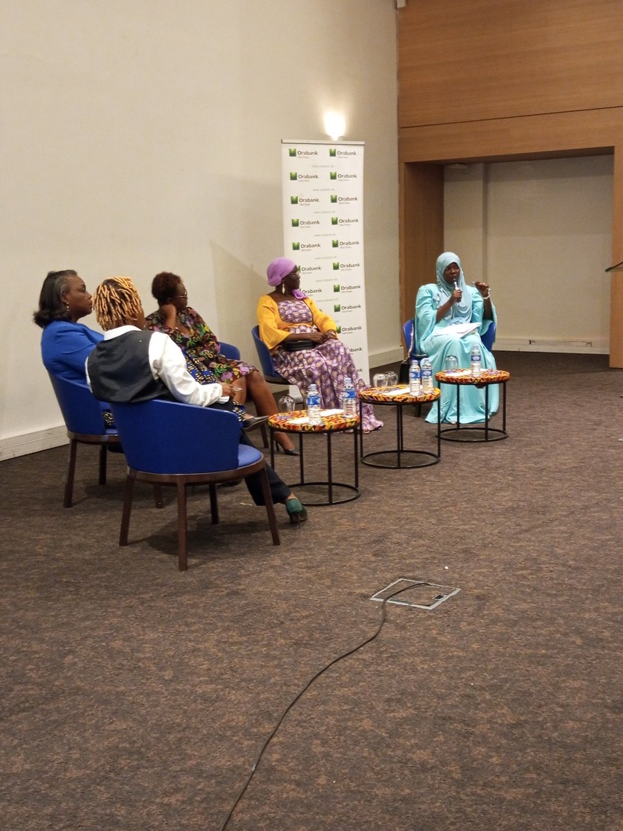 Docteur Aminata Kane raconte comment sont nés la bibliothèque "Ici on lit, ensuite on joue" et la librairie "Les librairies Kena"

#MeetTheLeader #GSCAbidjan #GlobalShapers #EmbraceEquity