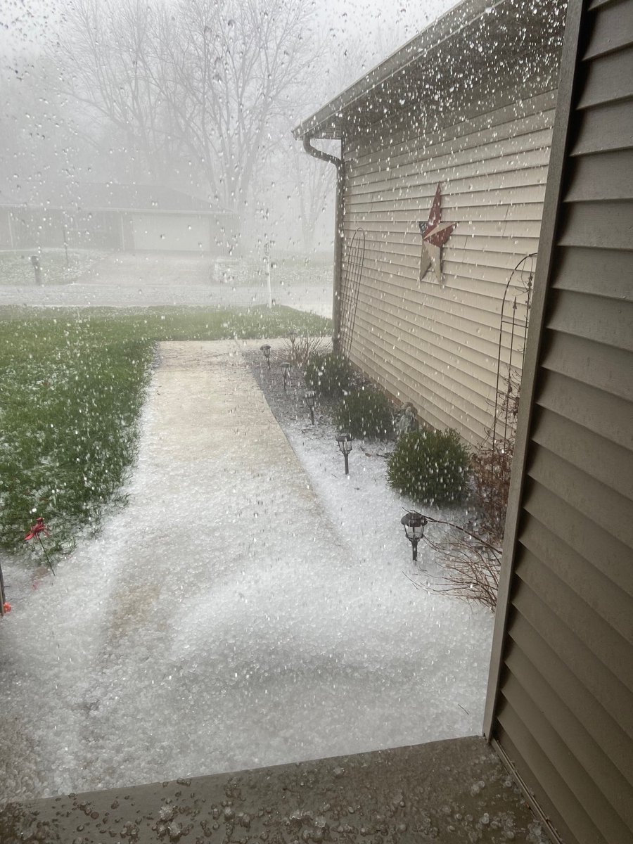 AmberKrycka's tweet photo. Viewer pic from Don Pierson in Mapleton @25NewsWEEK https://t.co/rpQ5A9fwBf
