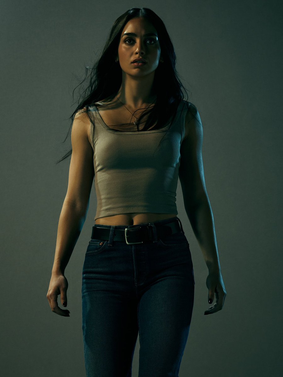 barrerafiles's tweet photo. melissa barrera as sam carpenter in scream 6 promo shots 🔪 https://t.co/OTM2dSfDsk